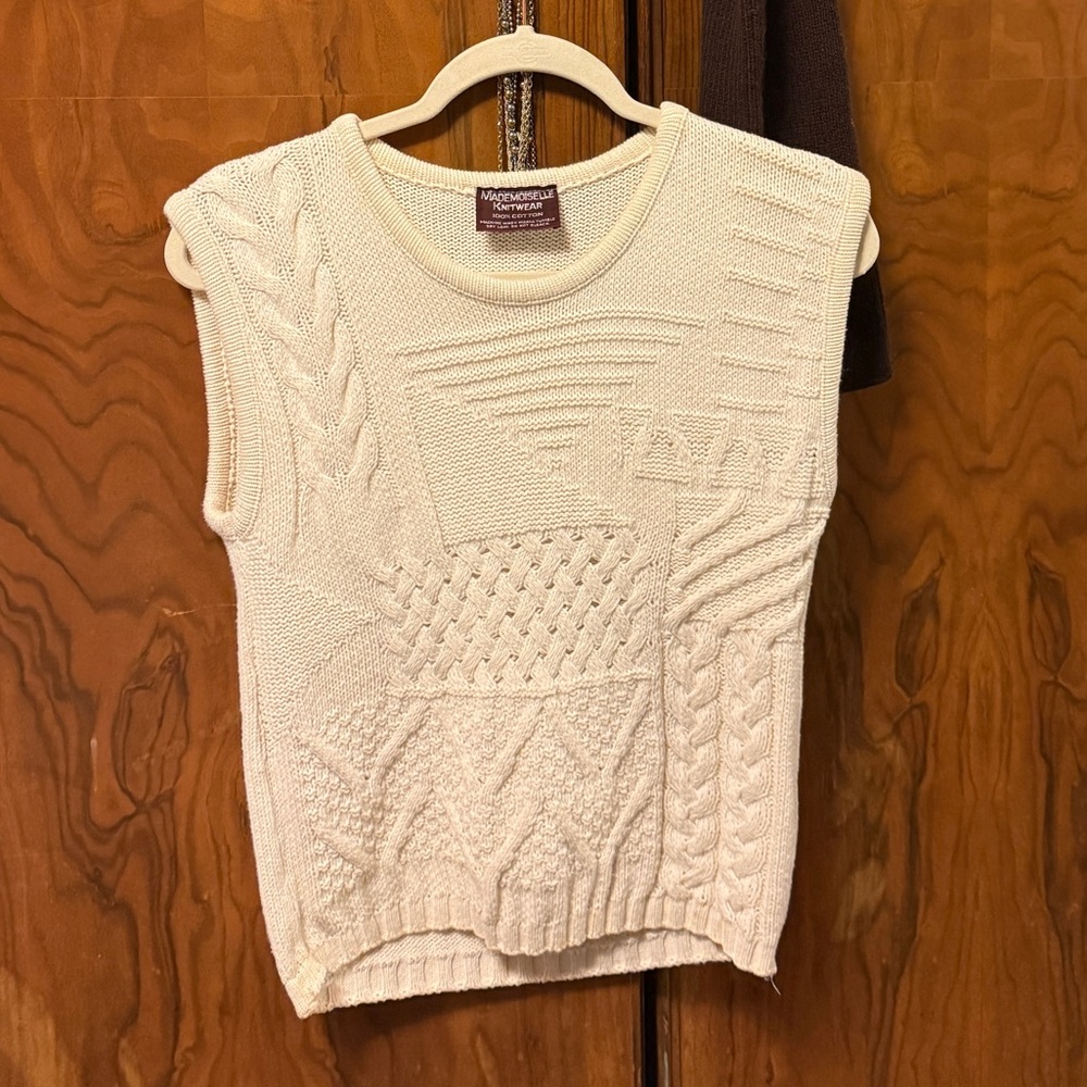 Vintage Cream Knit Sleeveless Sweater Vest